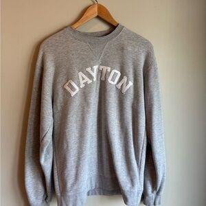 Gray‎ Dayton Women’s Sweatshirt Size Small